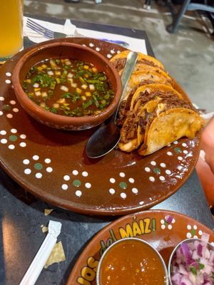 Hijos del Maiz by null