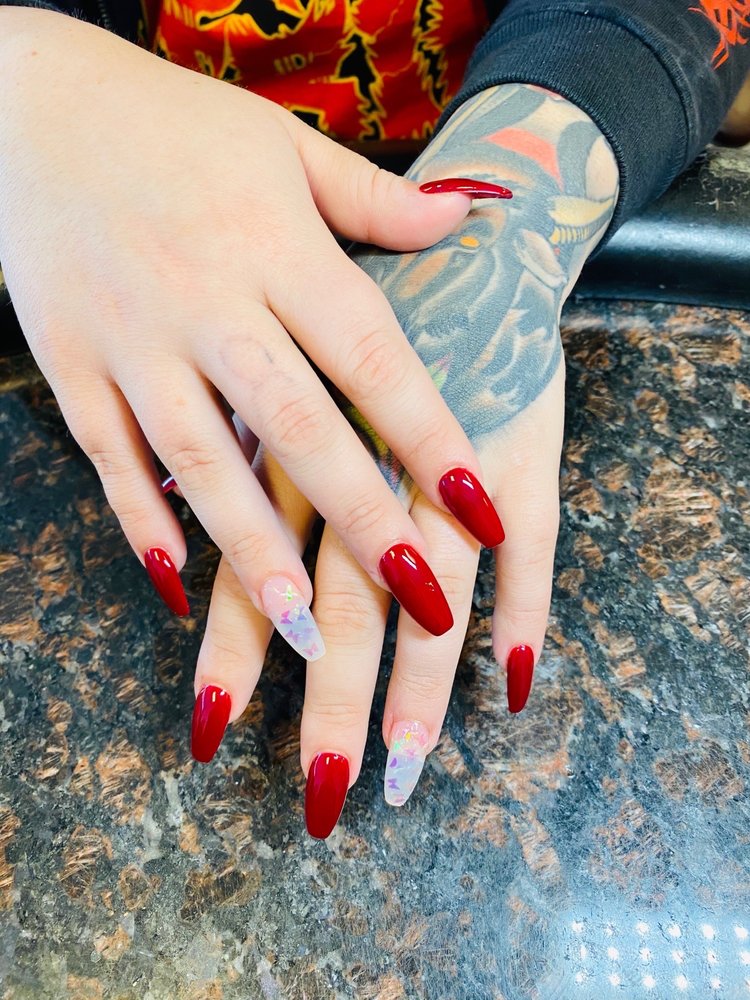 DELUXE NAILS & SPA MIDDLETON 31 Photos & 10 Reviews 170 N Main St