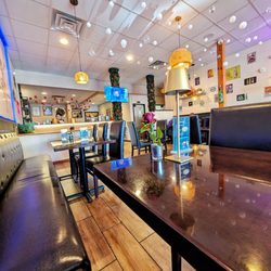 Tamarind Thai Cuisine - Dining room