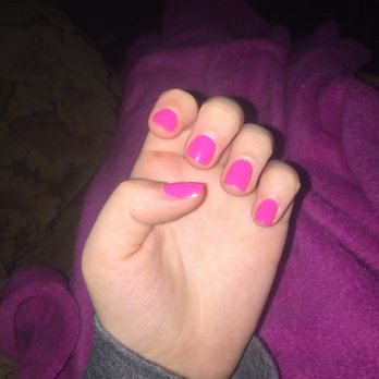 Dulaney Nails - thumb has chip in the side less than 12 hours after application - Nail Salons Near Me - Towson, Maryland