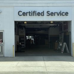 Rockville Centre GMC Service Center - Entrance to the service department