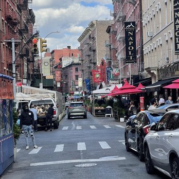 Il Cortile - Street - Italian Near Me - New York, New York Il Cortile - Street - Italian Near Me - New York, New York