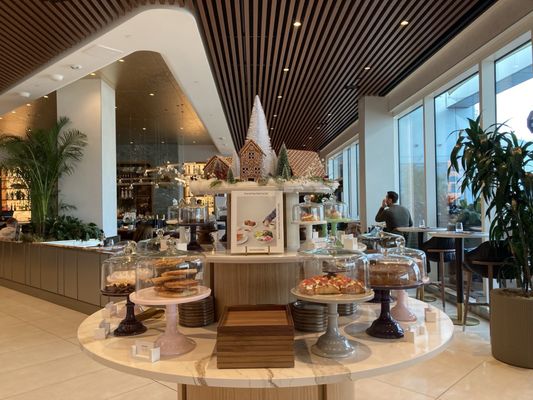 Delta One Lounge at LAX by null