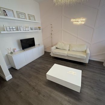 Bella Lounge - Waxing Near Me - Sacramento, California Bella Lounge - Waxing Near Me - Sacramento, California