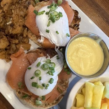 Wally's - Salmon Benedict - New American Near Me - Surf City, New Jersey