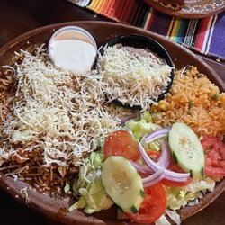 Mojitos Mexican Grill - Red chicken enchiladas