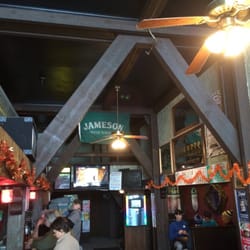 Mackesey's Irish Pub