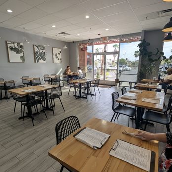 Salt & Spoon - Not a ton of tables but it feels very open and airy - New American Near Me - Las Vegas, Nevada Salt & Spoon - Not a ton of tables but it feels very open and airy - New American Near Me - Las Vegas, Nevada