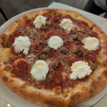 George & Gather - carne pizza - American Near Me - Chandler, Arizona