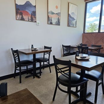 Yokoso - Inside - Japanese Near Me - Hurricane, Utah
