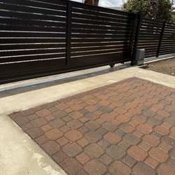 Fantastic Vinyl Fencing - Semi privacy rolling gate