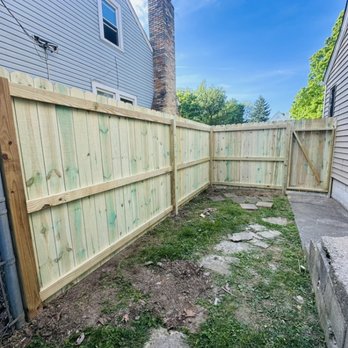 Bryan Construction - Fence installation - Flooring Near Me - Columbus, Ohio Bryan Construction - Fence installation - Flooring Near Me - Columbus, Ohio