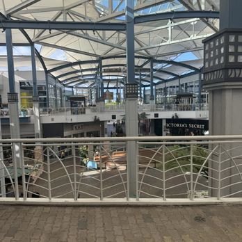 Queen Ka'ahumanu Center - Inside - Shopping Centers Near Me - Kahului, Hawaii