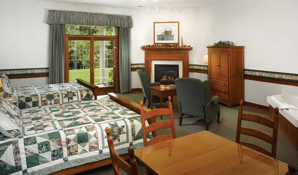 Oak Ridge Inn OAK RIDGE INN - Updated June 2026 - 134 Photos - 4845 Township Rd 403 ...