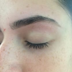 The Eyebrow Girl - Eyebrow shaping