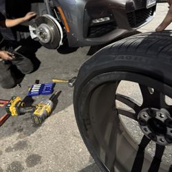 Azteca Tires Plus - Tire with bubble
