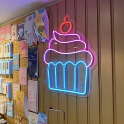 Lola's Cupcakes