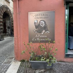 Osteria Sopravento - Businesses signage