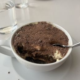 Tiramisu. Tiramisu.