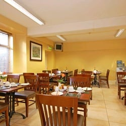 Maple Hotel