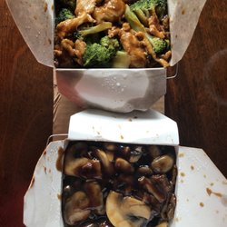 Good Taste - 82. Chicken with Broccoli & 88. Beef with Mushrooms