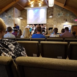 Riverview Baptist Church - Sunday morning 8am service, June 2016. Beautiful choir singing