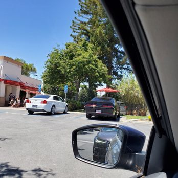 In-N-Out Burger - Lots of parking but it's always hella busy here. - Fast Food Near Me - Mountain View, California In-N-Out Burger - Lots of parking but it's always hella busy here. - Fast Food Near Me - Mountain View, California