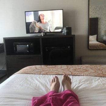 Oxford Suites Chico - Tv - Hotels Near Me - Chico, California Oxford Suites Chico - Tv - Hotels Near Me - Chico, California