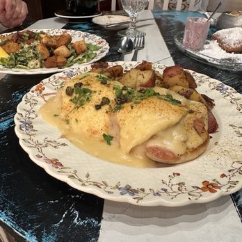 Ten/6 - Eggs Royale - Breakfast & Brunch Near Me - Coeur d'Alene, Idaho Ten/6 - Eggs Royale - Breakfast & Brunch Near Me - Coeur d'Alene, Idaho