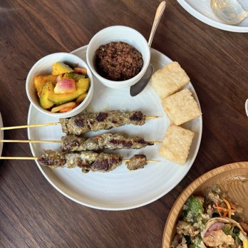 Leo’s - Lazy 6 Ranch beef satay - Thai Near Me - Santa Fe, New Mexico