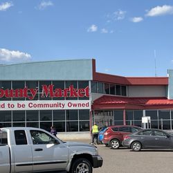 Medford County Market - Front