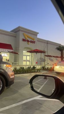 In-N-Out Burger by null