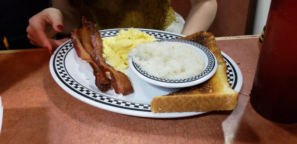 Butter Krisp Diner by null