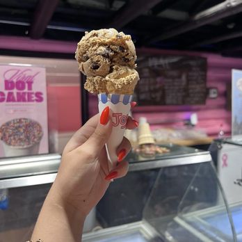 Humdoo Ice Cream - Cookie curveball - Ice Cream & Frozen Yogurt Near Me - Flemington, New Jersey