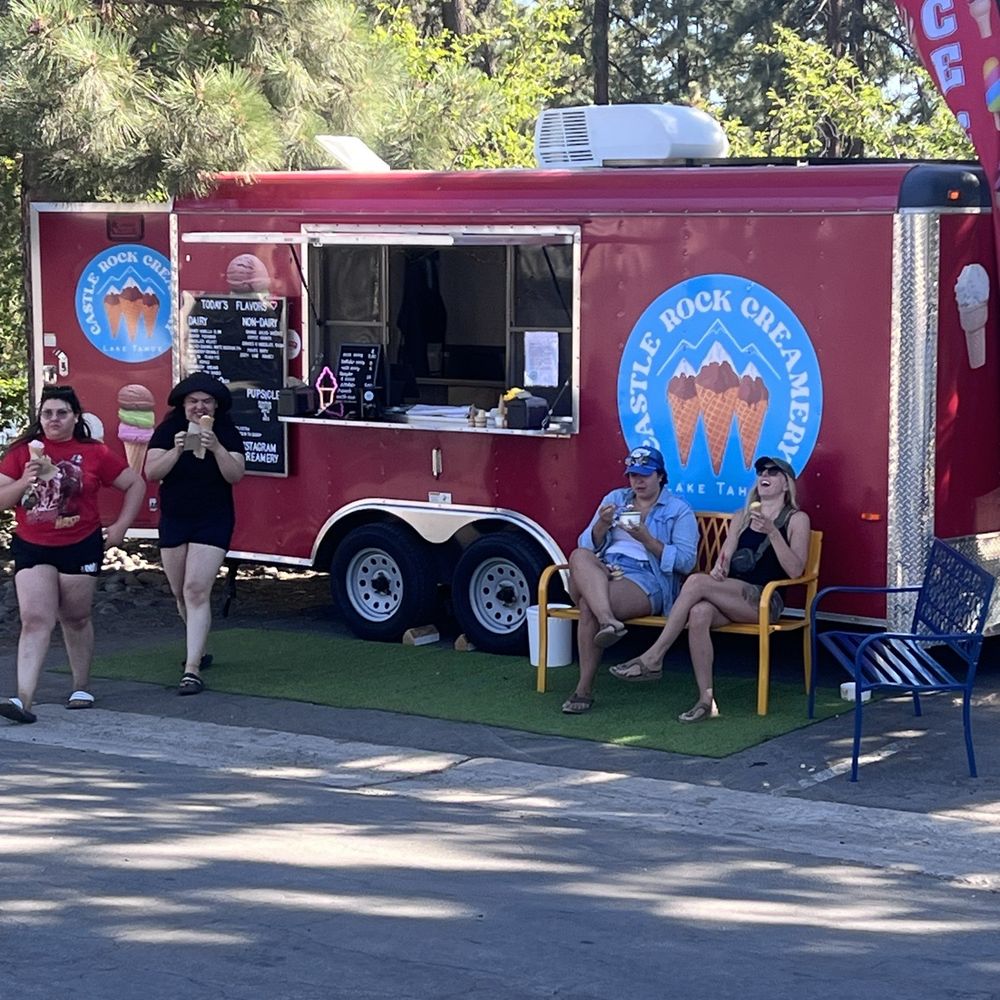 Castle Rock Creamery - Desserts Near Me - Stateline, Nevada