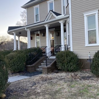 Screen Door Kitchen - Outside entrance - Breakfast & Brunch Near Me - Dayton, Tennessee Screen Door Kitchen - Outside entrance - Breakfast & Brunch Near Me - Dayton, Tennessee