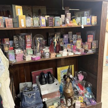Finders Keepers - Tarot cards! - Thrift Stores Near Me - Long Beach, Mississippi
