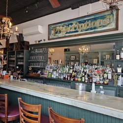 Tarrant's Cafe - Bar area