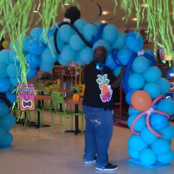 Amoureux Peluche - Aloha fest at west wind
