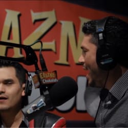 Erazno Y La Chokolata - Banda Recoditos "tienen el programa mas chingon por eso nos gusta venir aqui nos la pasamos a toda madre"