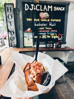 DJ's Clam Shack by null