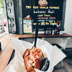 Lobster roll
