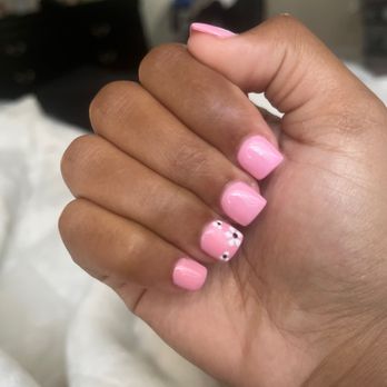 iPolish - Short full set with design and gel polish - Nail Salons Near Me - San Diego, California
