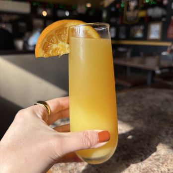 Large Plain - Mimosa - Pizza Near Me - Pittsburgh, Pennsylvania