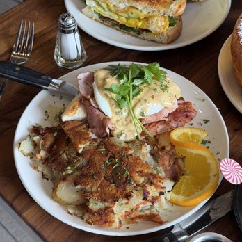 Plums Cafe - Santa Fe Eggs Benedict - Breakfast & Brunch Near Me - Costa Mesa, California
