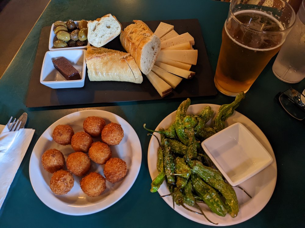 Social spots from Bar Gernika