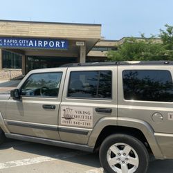 Viking Shuttle - We have special rates for airport drop off!