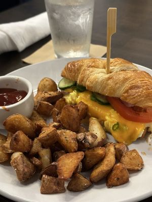 The Metropolitan On Main by null