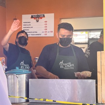 Tacos El Yaqui - Another one saying hi to the camera - Tacos Near Me - Rosarito, BCN Tacos El Yaqui - Another one saying hi to the camera - Tacos Near Me - Rosarito, BCN