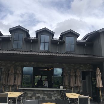 Goosecross Cellars - Wineries Near Me - Yountville, California
